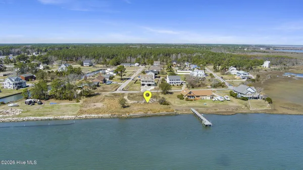 $449,000 | 608 Bronna Road, Beaufort, NC 28516
