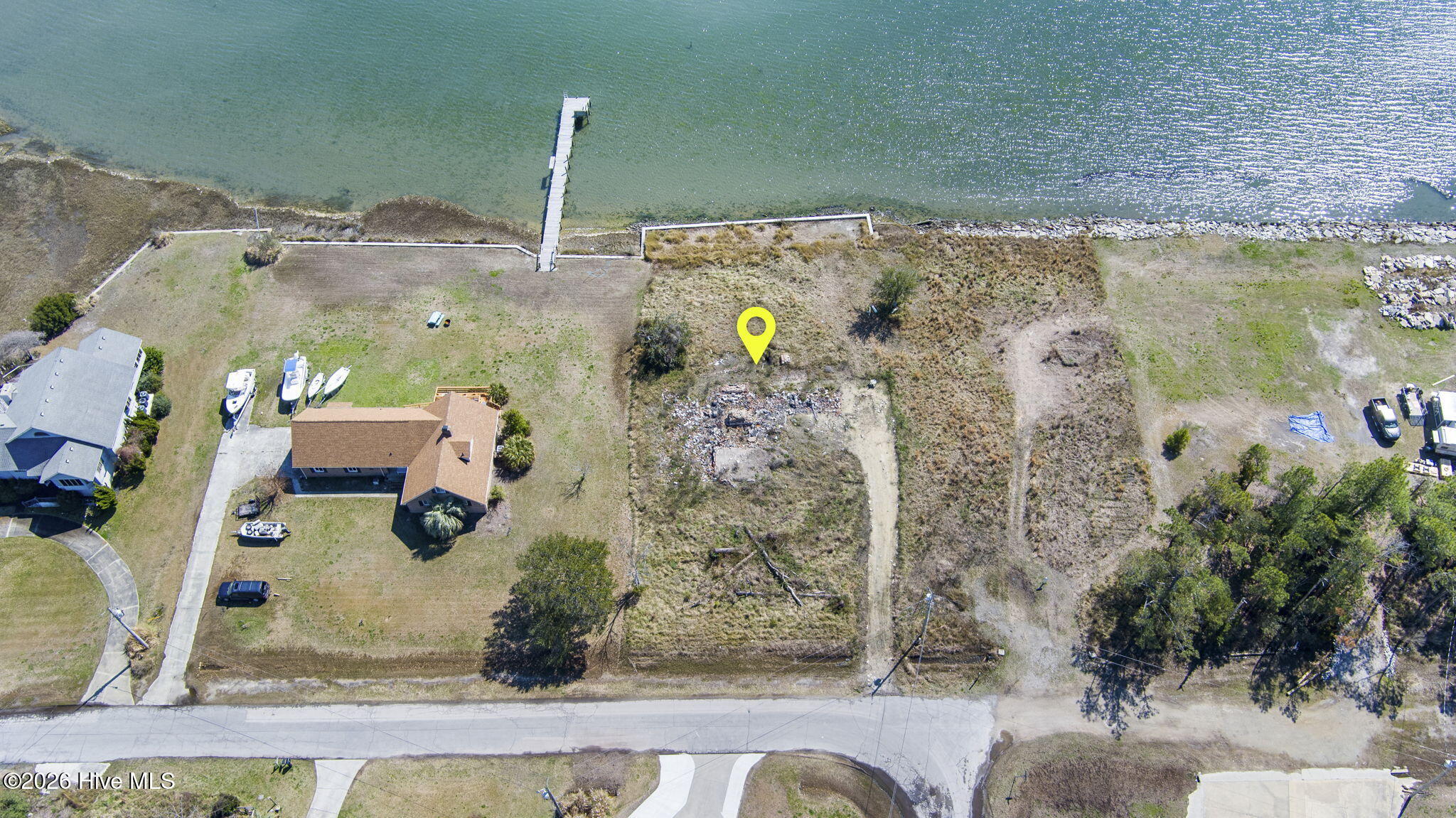 608 Bronna Road Beaufort, NC 28516 - Photo 9 of 18 9-web-or-mls-608BronnaSt-3-9-26-010