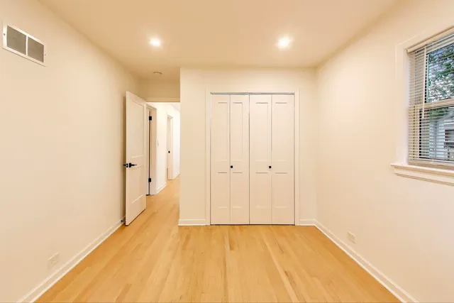 $815,000 | 832 North Delphia Avenue, Park Ridge, IL 60068