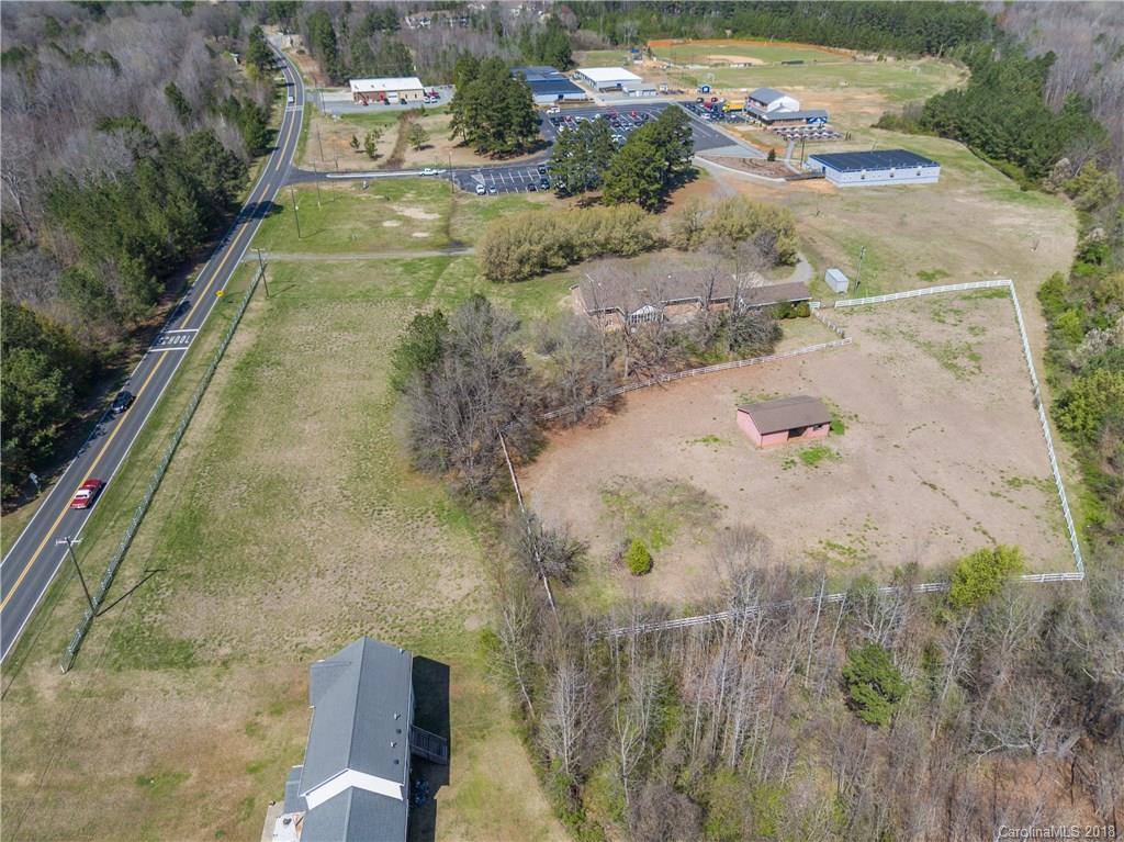 10331 Idlewild Road Matthews, NC 28105 - Photo 8 of 24 Gallery Image 8