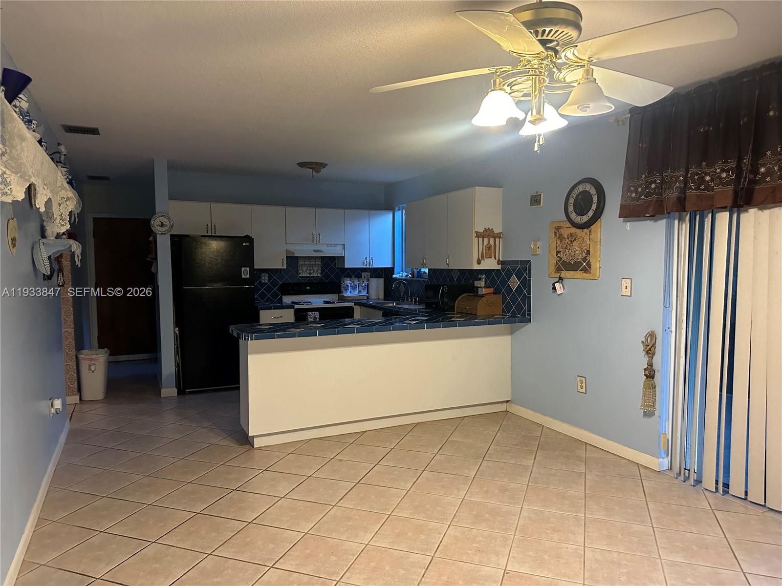 16452 Southwest 293rd Street Homestead, FL 33033 - Photo 5 of 13