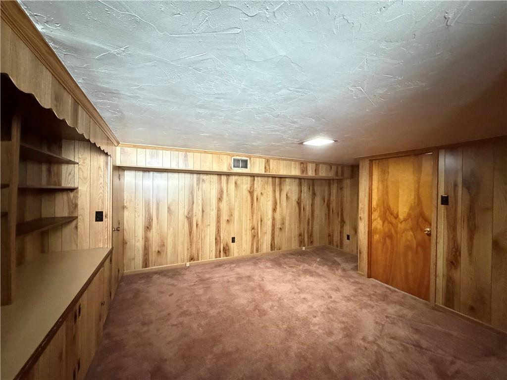 1248 Pocono Street Pittsburgh, PA 15218 - Photo 34 of 44