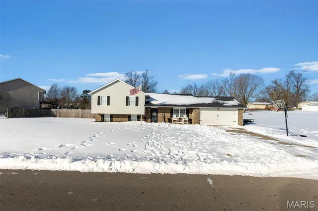 $259,900 | 229 Julie's Drive, Jackson, MO 63755