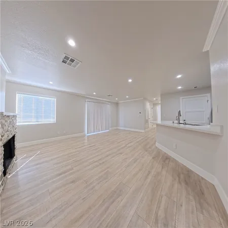 $1,650 | 8600 West Charleston Boulevard, Unit 2047, Las Vegas, NV 89117