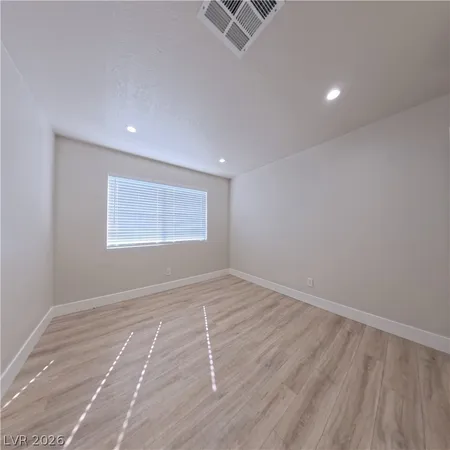 $1,650 | 8600 West Charleston Boulevard, Unit 2047, Las Vegas, NV 89117