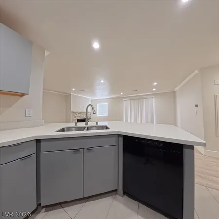 $1,650 | 8600 West Charleston Boulevard, Unit 2047, Las Vegas, NV 89117