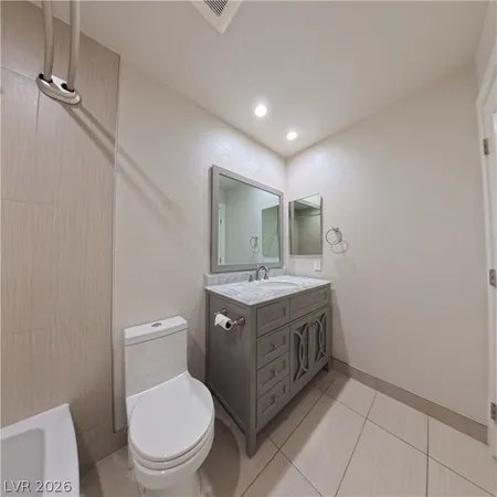 $1,650 | 8600 West Charleston Boulevard, Unit 2047, Las Vegas, NV 89117