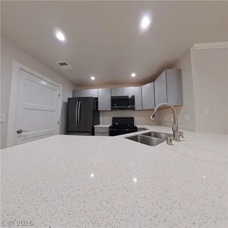 $1,650 | 8600 West Charleston Boulevard, Unit 2047, Las Vegas, NV 89117
