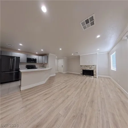 $1,650 | 8600 West Charleston Boulevard, Unit 2047, Las Vegas, NV 89117