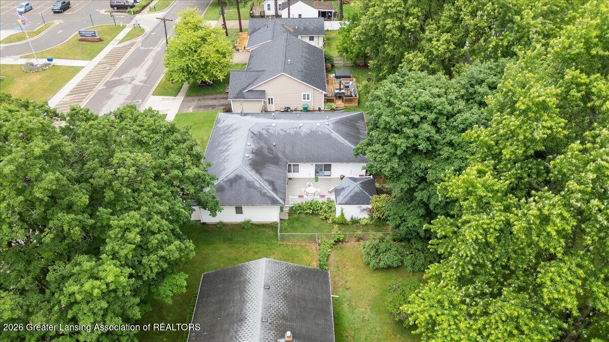 628 Jones Street Grand Ledge, MI 48837 - Photo 34 of 40 34-Media Jett - 08