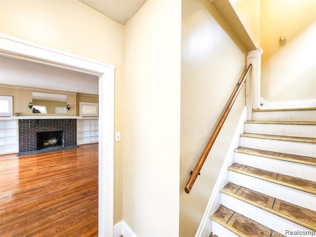 1612 Atkinson Street Detroit, MI 48206 - Photo 24 of 61