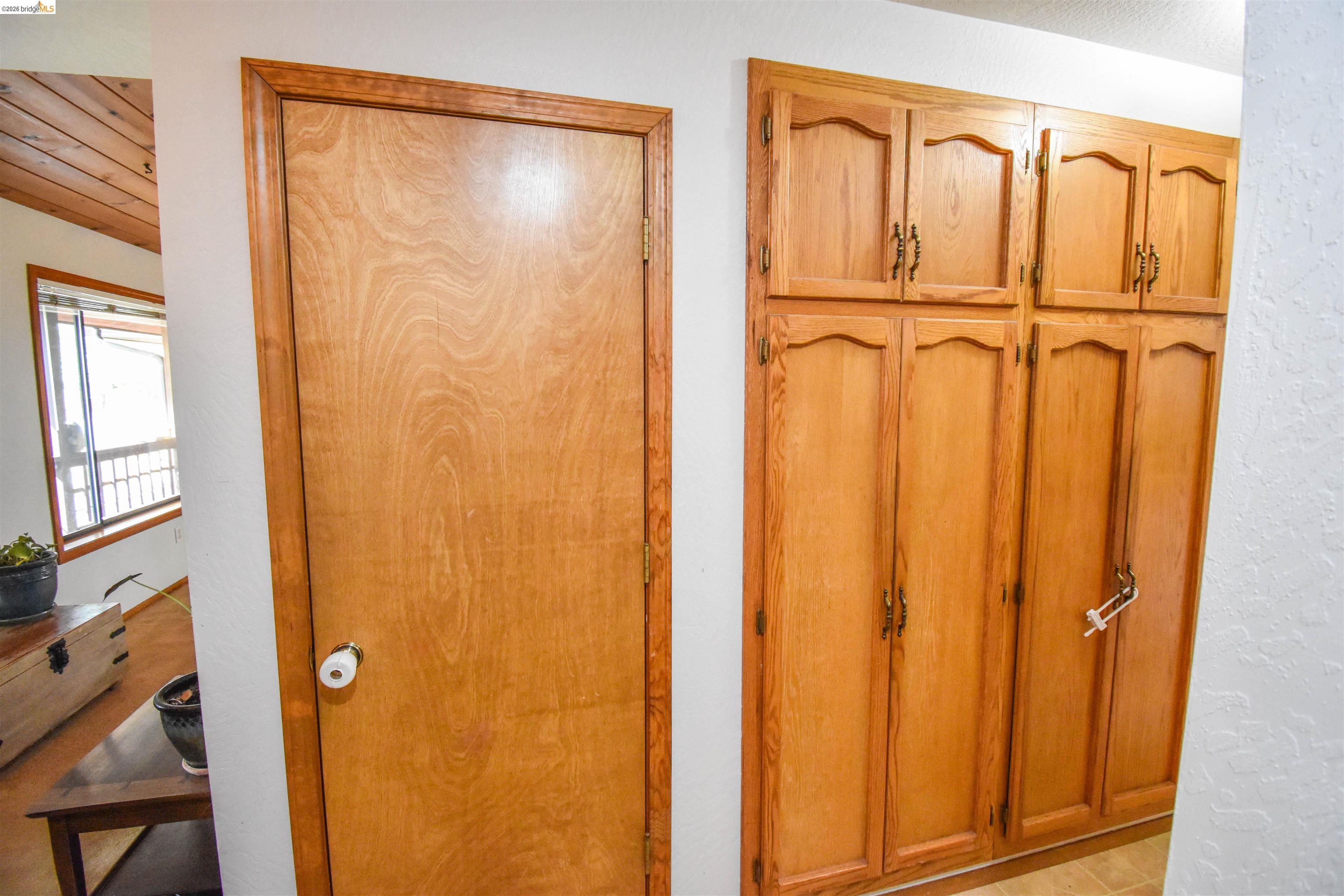 15 Roble Road Sonora, CA 95370 - Photo 36 of 44 Detailed view of a textured wall