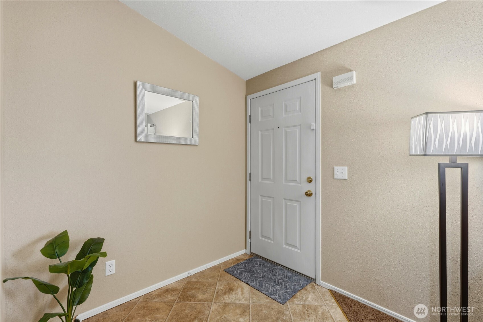 369 Gun Club Road, Unit 88 Woodland, WA 98674 - Photo 5 of 17 a view of livingroom with a potted plant
