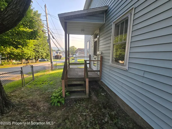 $170,000 | 24 Delaware Street, Plains, PA 18705