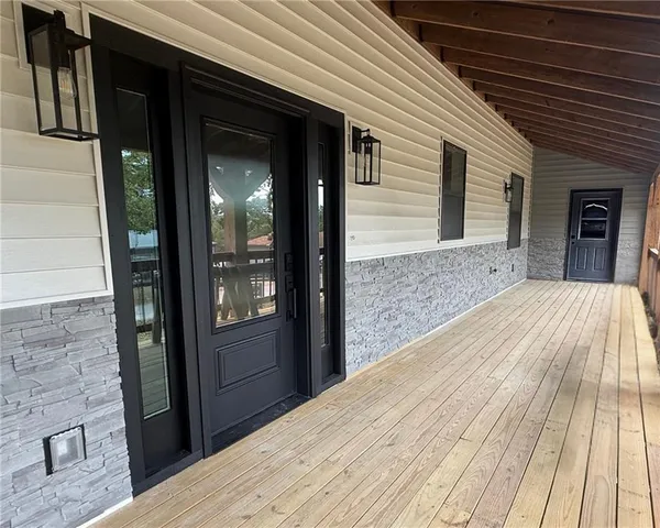 $459,000 | 104 Lakeshore Drive, Kimberling City, MO 65686