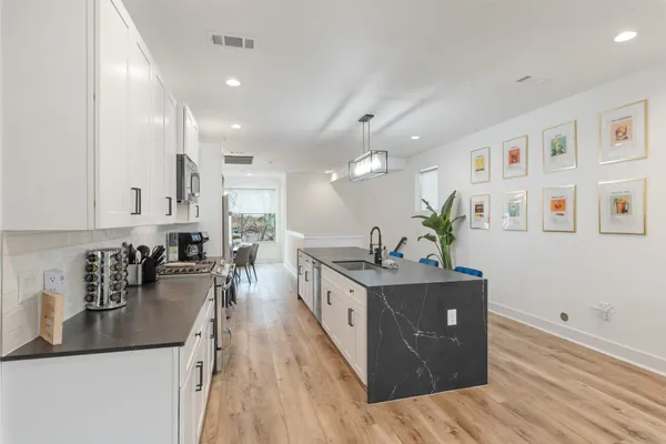 $3,490 | 1417 Kramer Lane, Unit 21, Austin, TX 78758