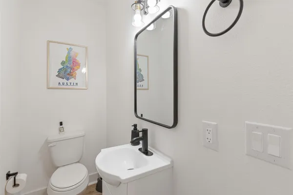 $3,490 | 1417 Kramer Lane, Unit 21, Austin, TX 78758