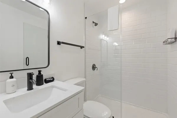 $3,490 | 1417 Kramer Lane, Unit 21, Austin, TX 78758