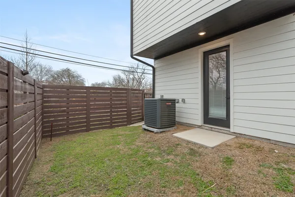 $3,490 | 1417 Kramer Lane, Unit 21, Austin, TX 78758