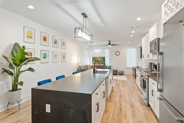 $3,490 | 1417 Kramer Lane, Unit 21, Austin, TX 78758