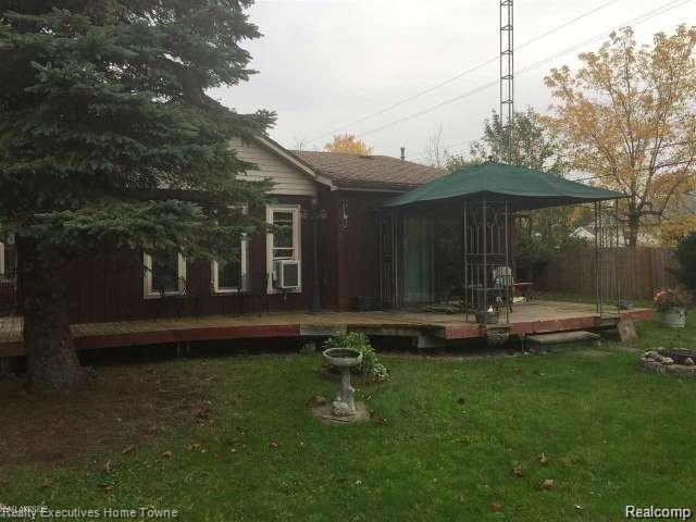 7353 Worth Road Lexington, MI 48450 - Photo 2 of 19 Side Deck w/View of Lake Huron