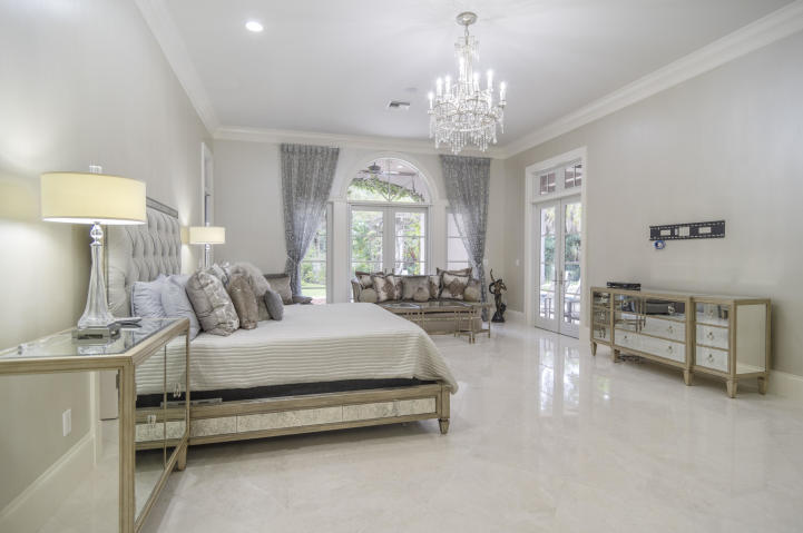 502 Bald Eagle Drive Jupiter, FL 33477 - Photo 22 of 85 22