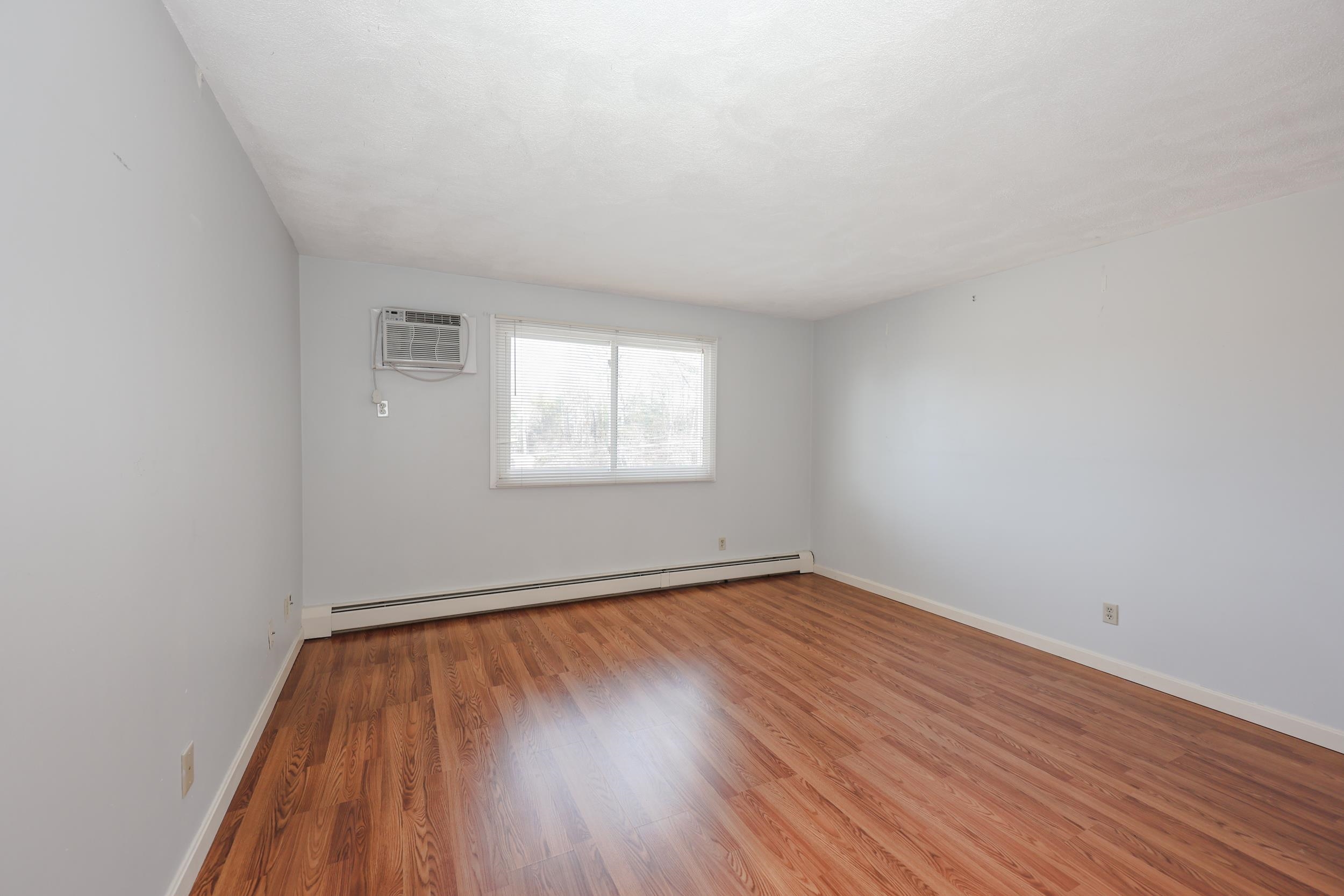 310 Brook Village Road, Unit 33 Nashua, NH 03062 - Photo 14 of 32 Gallery Image 14