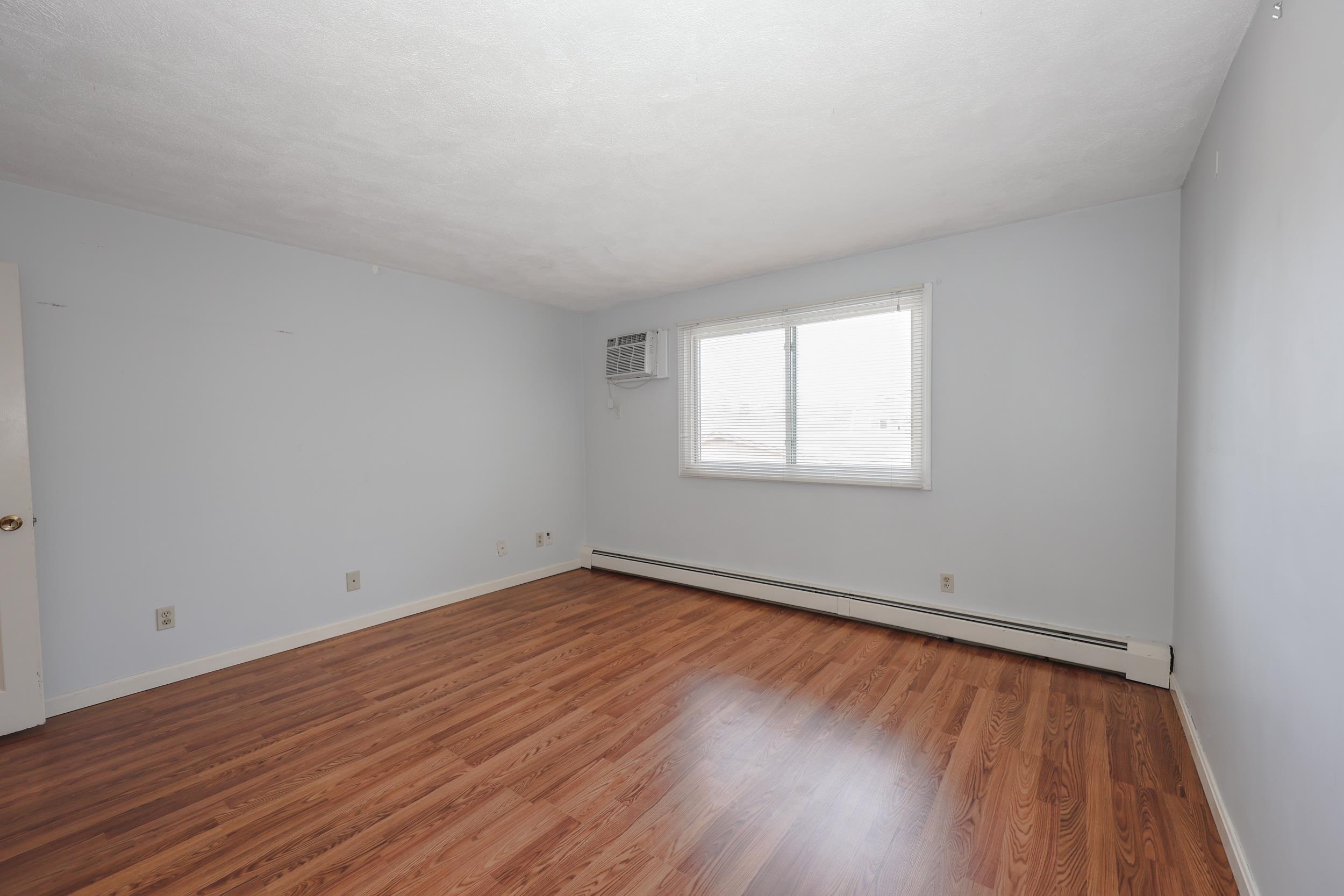 310 Brook Village Road, Unit 33 Nashua, NH 03062 - Photo 16 of 32 Gallery Image 16