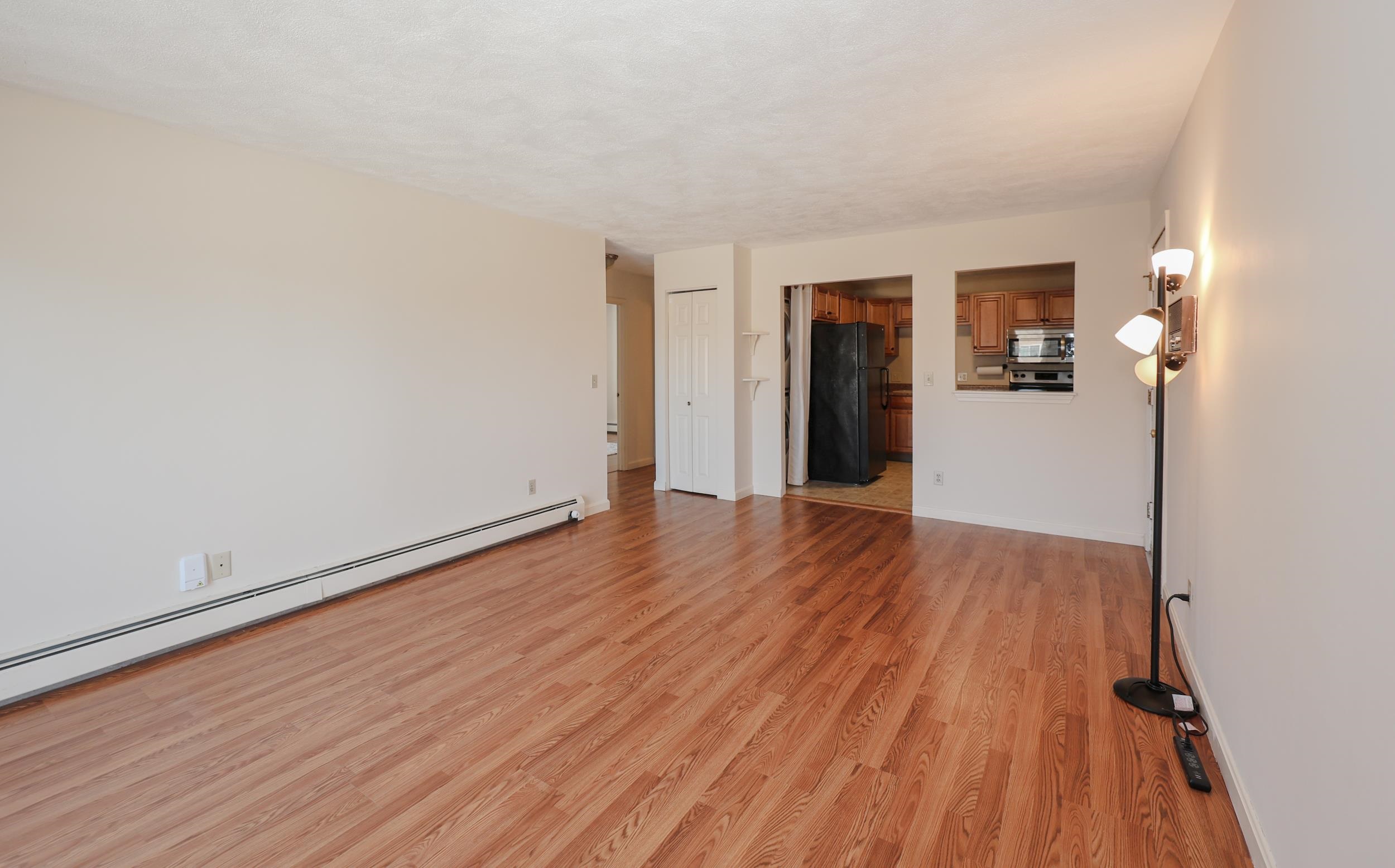 310 Brook Village Road, Unit 33 Nashua, NH 03062 - Photo 8 of 32 Gallery Image 8
