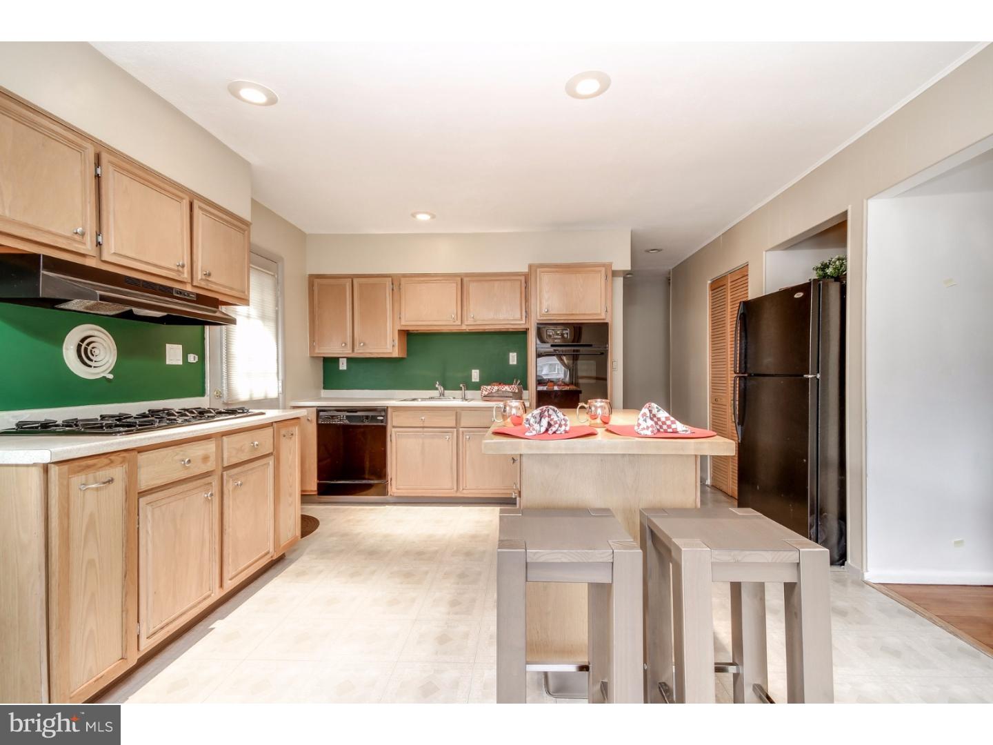 107 Winesap Road Cherry Hill, NJ 08003 - Photo 9 of 23 Gallery Image 9