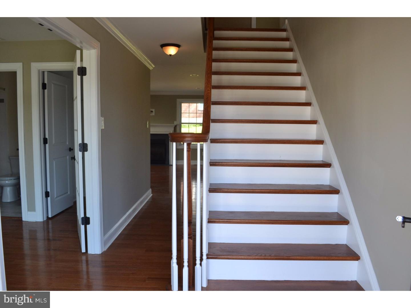 2 Rolling Hill Road Elkins Park, PA 19027 - Photo 4 of 24 Gallery Image 4