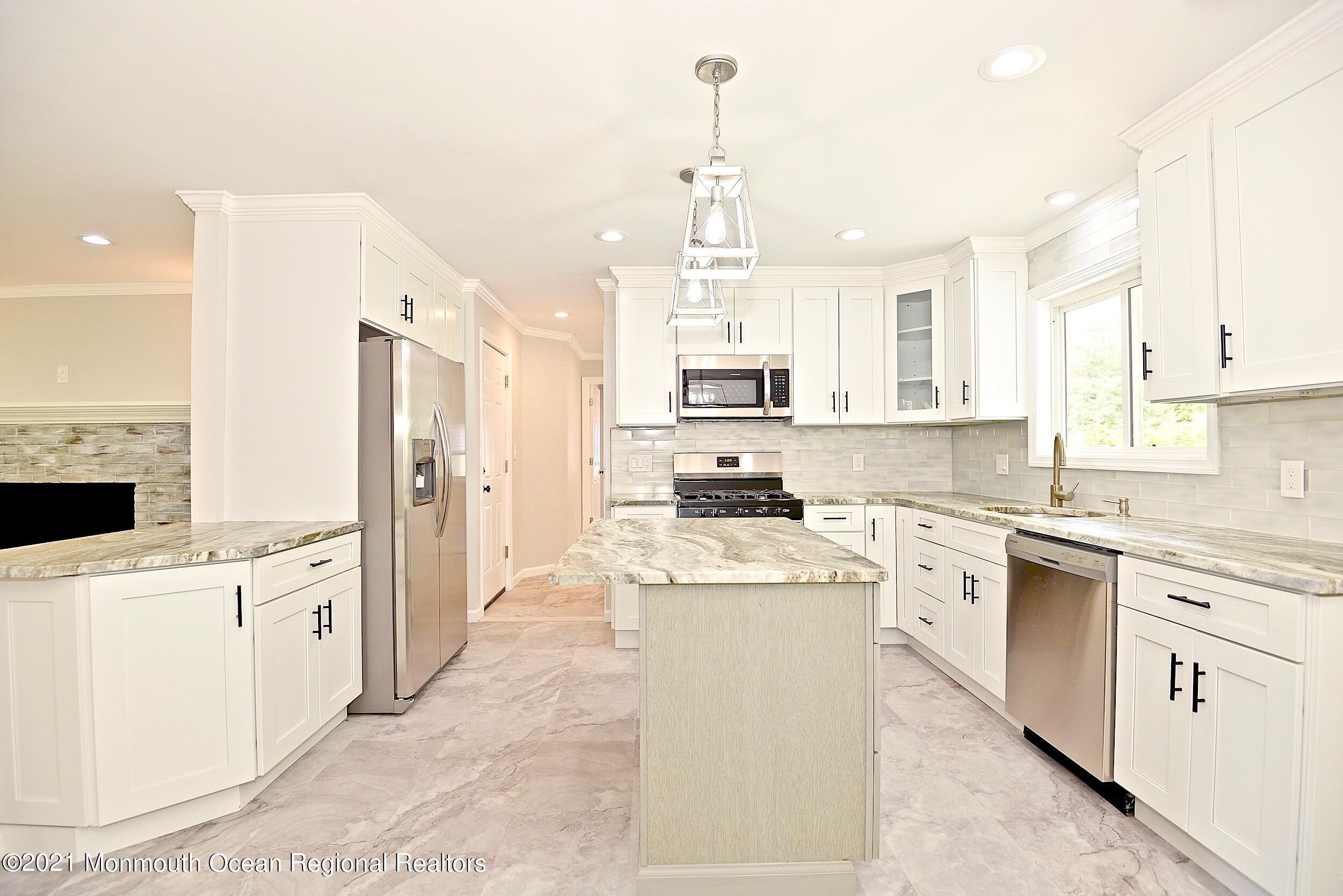 18 Davos Road Brick, NJ 08724 - Photo 12 of 40 218a