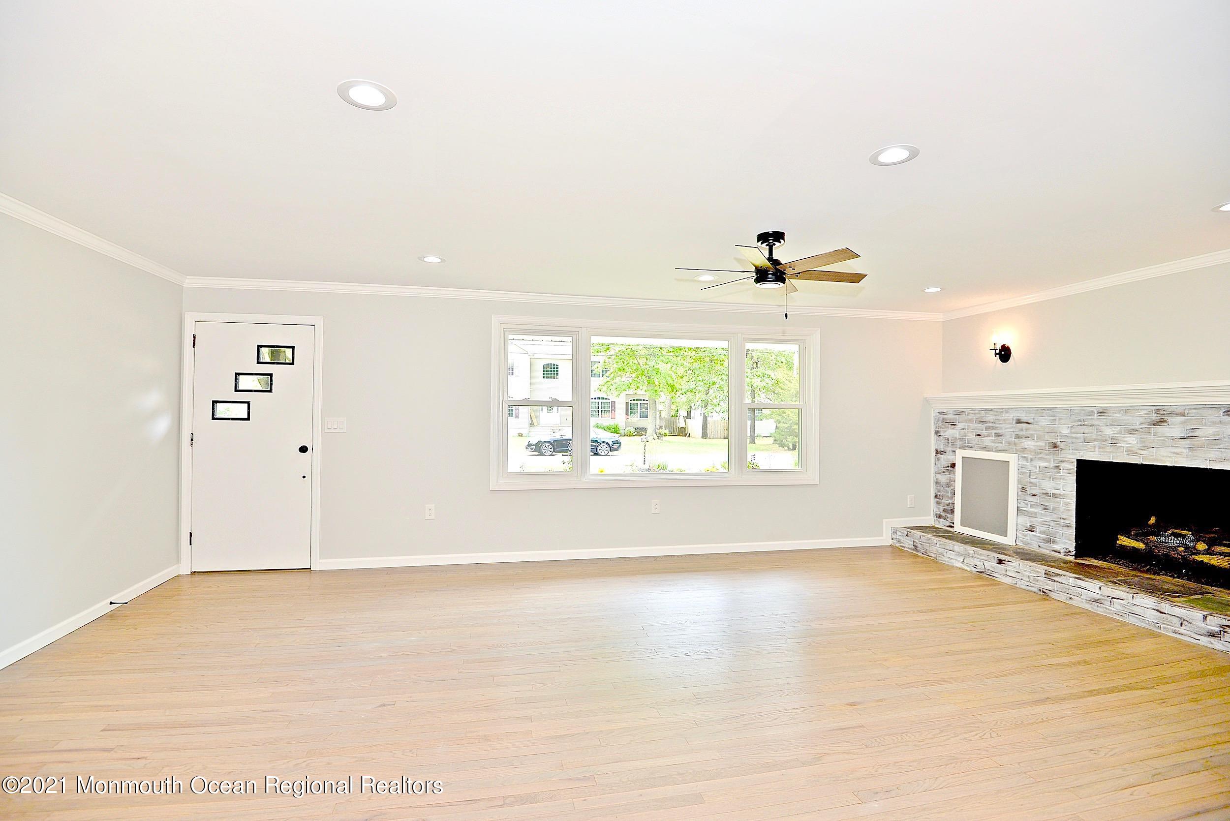 18 Davos Road Brick, NJ 08724 - Photo 5 of 40 209b