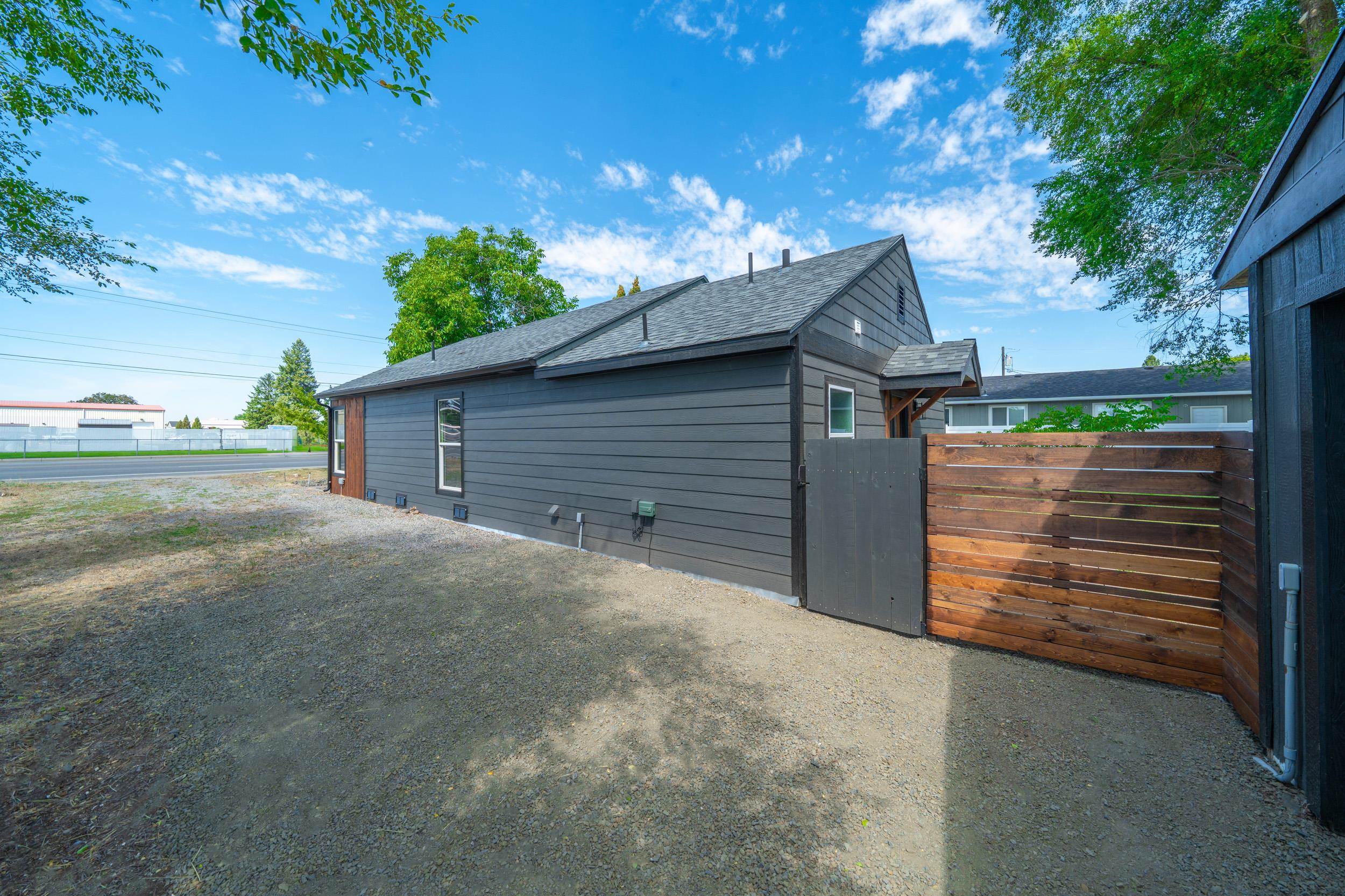 610 North Evergreen Road Spokane Valley, WA 99216 - Photo 5 of 34 Gallery Image 5