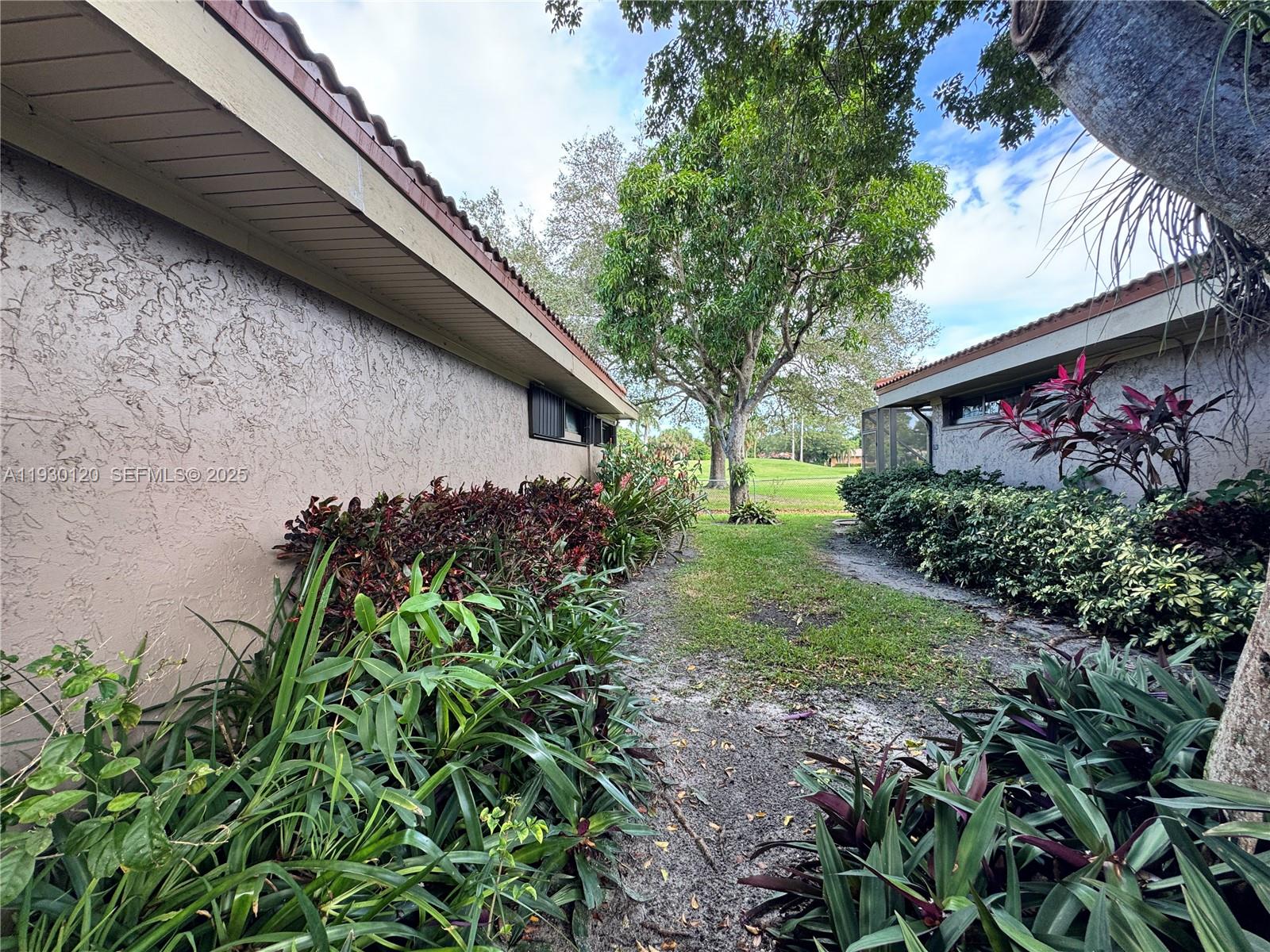 2001 St Andrews Road, Unit 121 Hollywood, FL 33021 - Photo 15 of 45