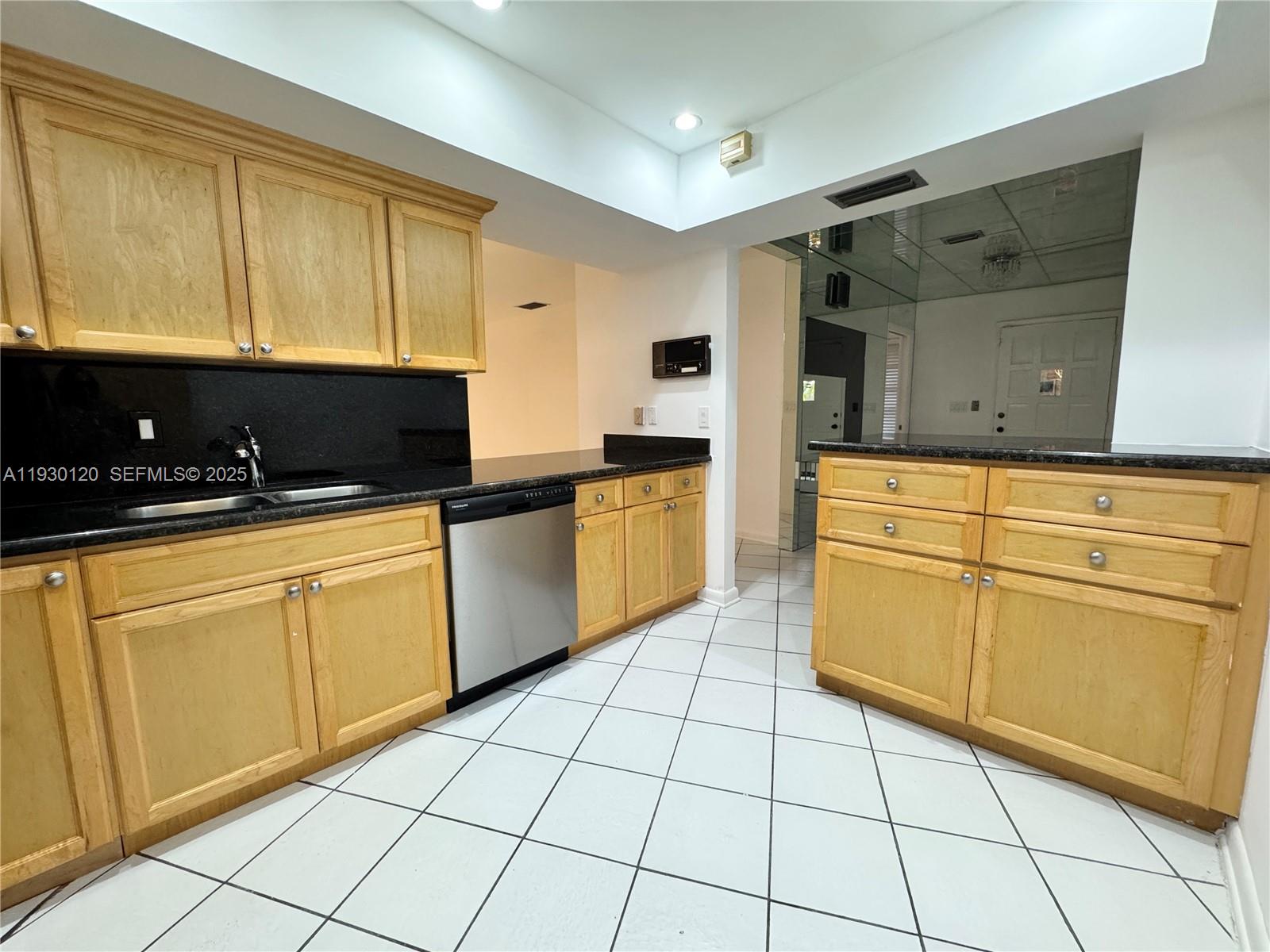 2001 St Andrews Road, Unit 121 Hollywood, FL 33021 - Photo 29 of 45