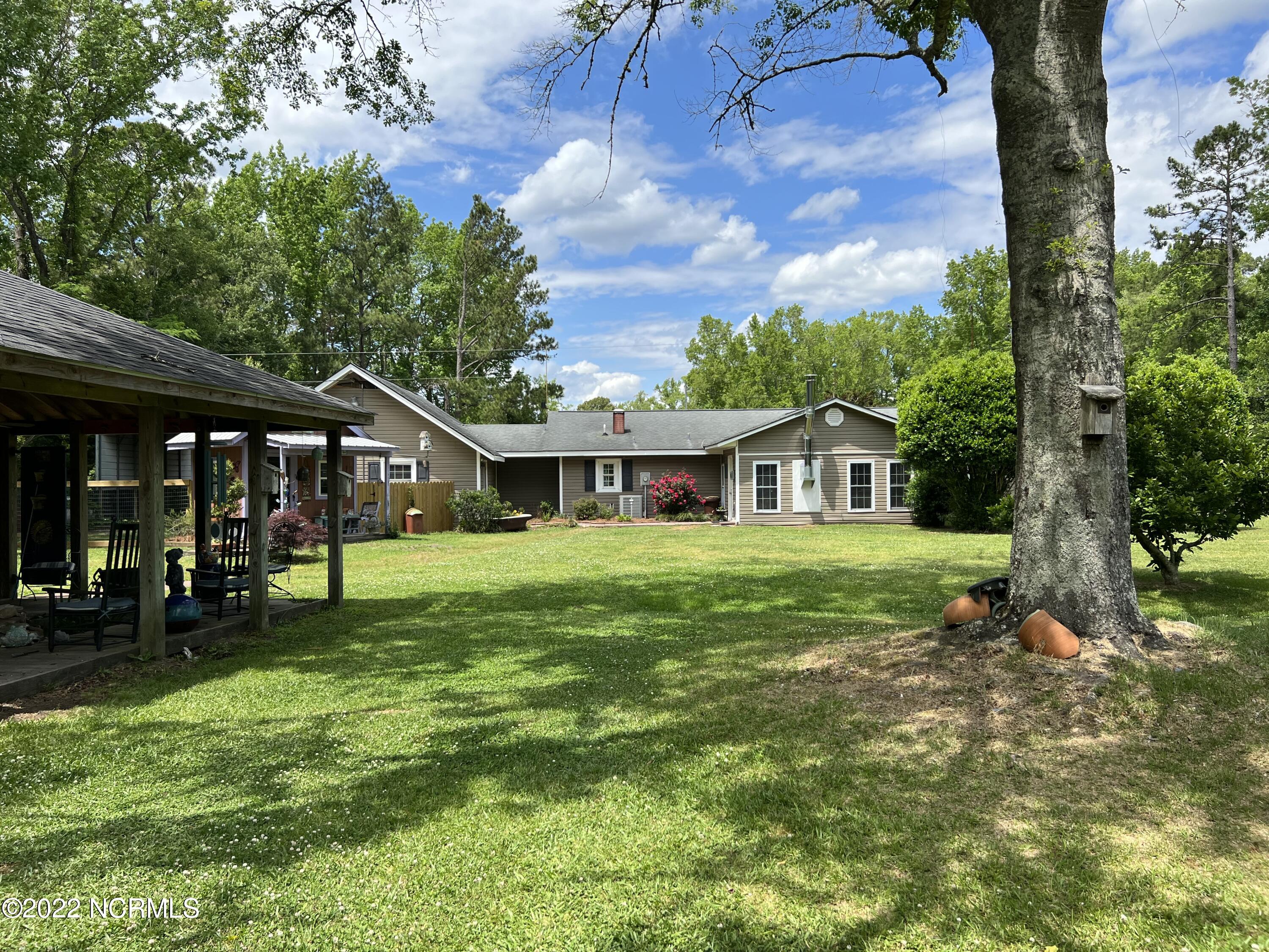 1266 Roberts Road Grantsboro, NC 28529 - Photo 9 of 29 975F3612-DD4D-4908-80CD-704888FE6EF5