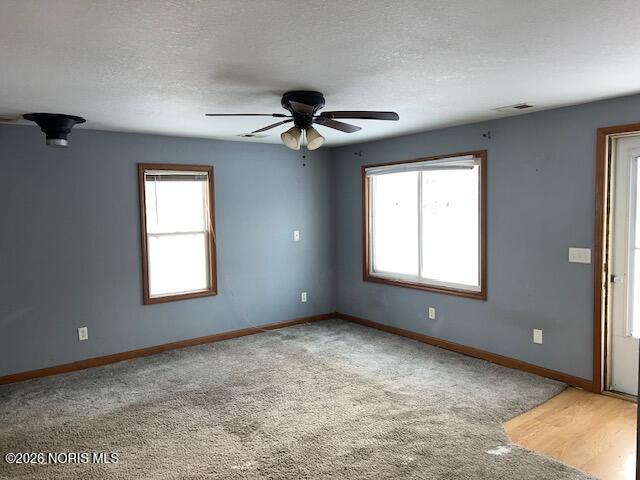 549 Dorcas Road Holland, OH 43528 - Photo 13 of 25 11-Living