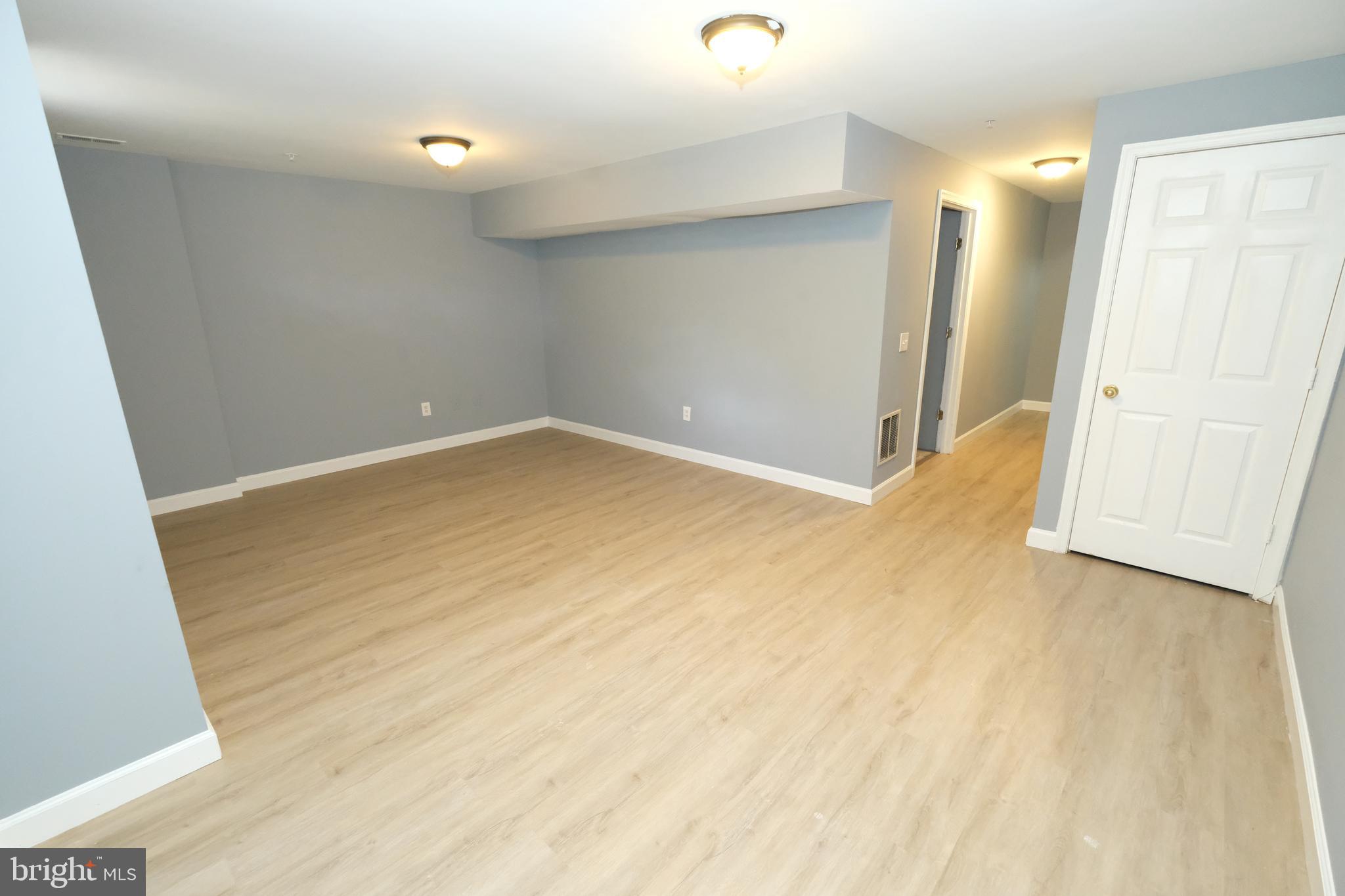 7533 Maury Road Baltimore, MD 21244 - Photo 16 of 31