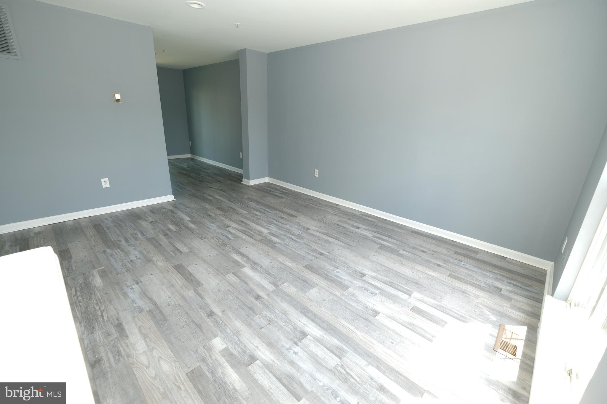 7533 Maury Road Baltimore, MD 21244 - Photo 5 of 31