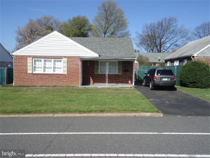 673 Rennard Street Philadelphia, PA 19116 - Photo 1 of 10 Exterior Front
