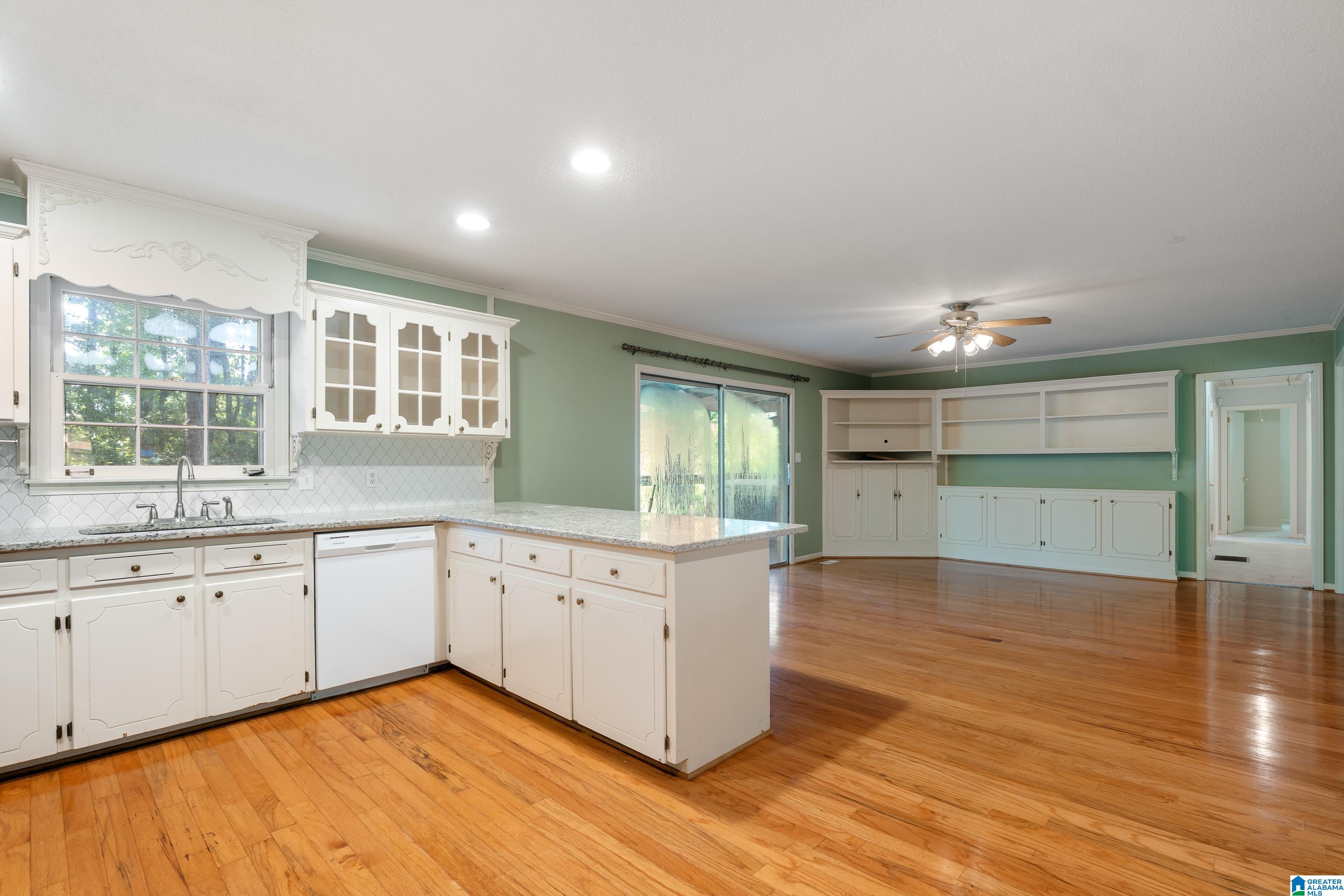 2723 Acton Road Birmingham, AL 35243 - Photo 13 of 32