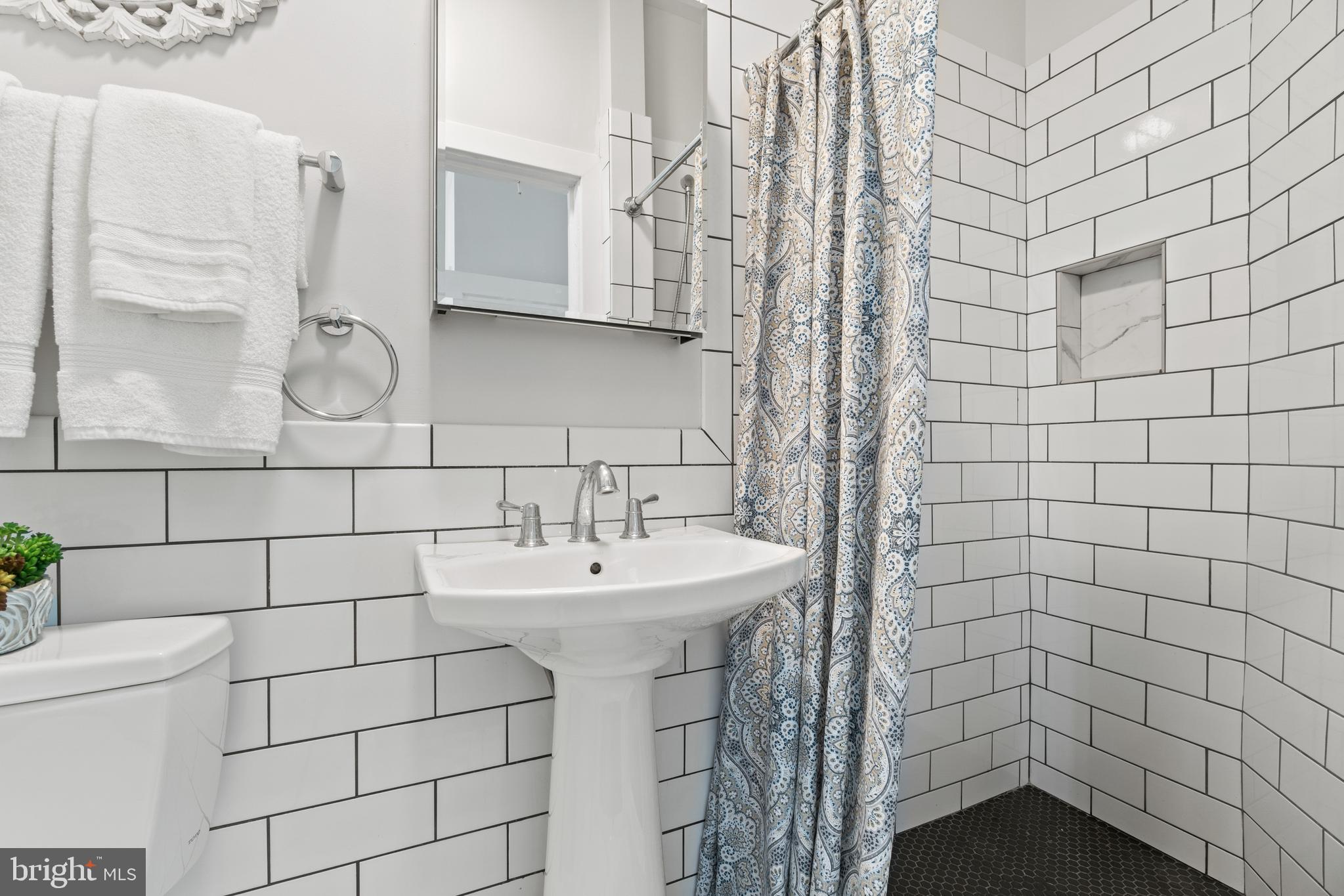 1023 10th Street Northeast Washington, DC 20002 - Photo 18 of 31