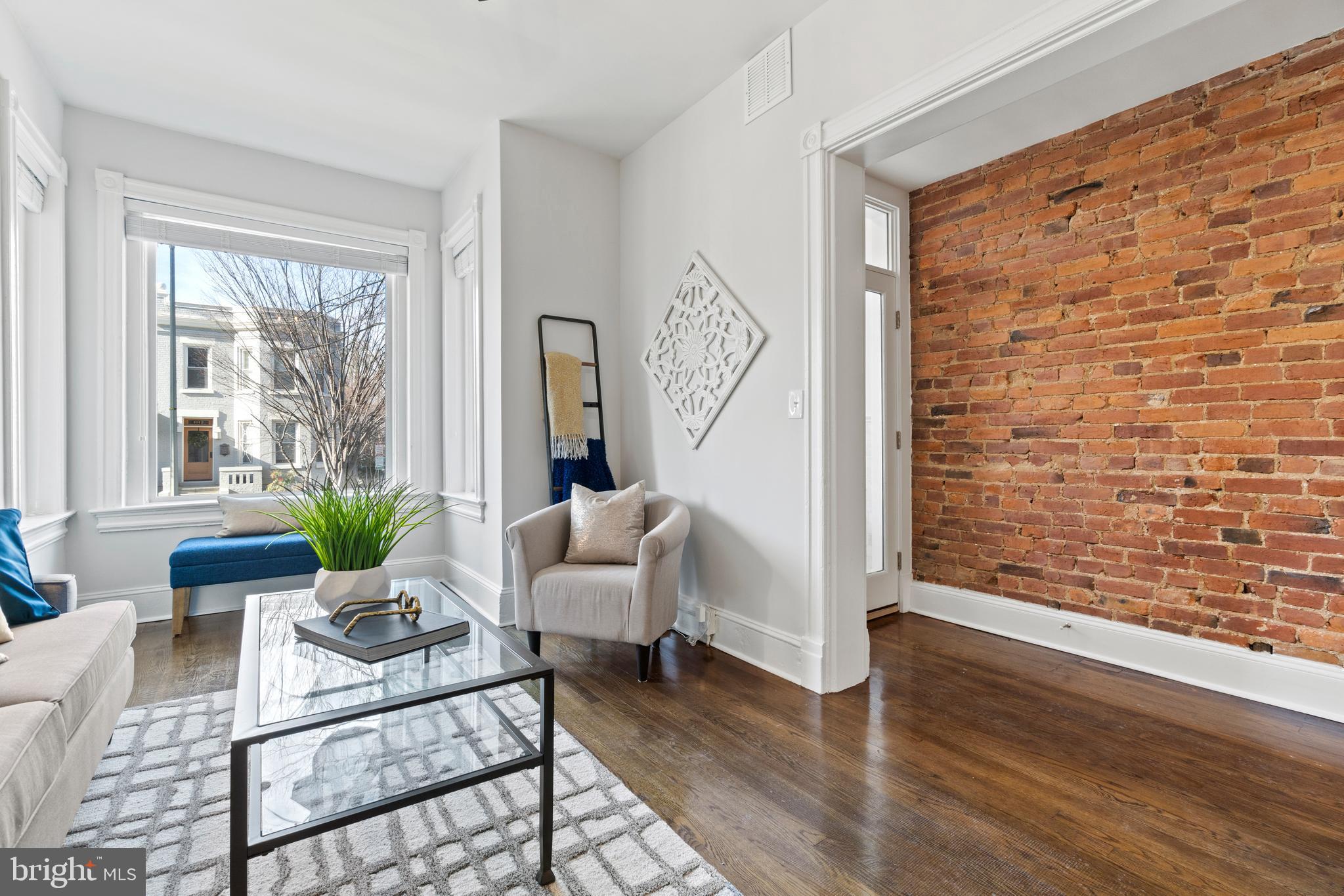 1023 10th Street Northeast Washington, DC 20002 - Photo 4 of 31