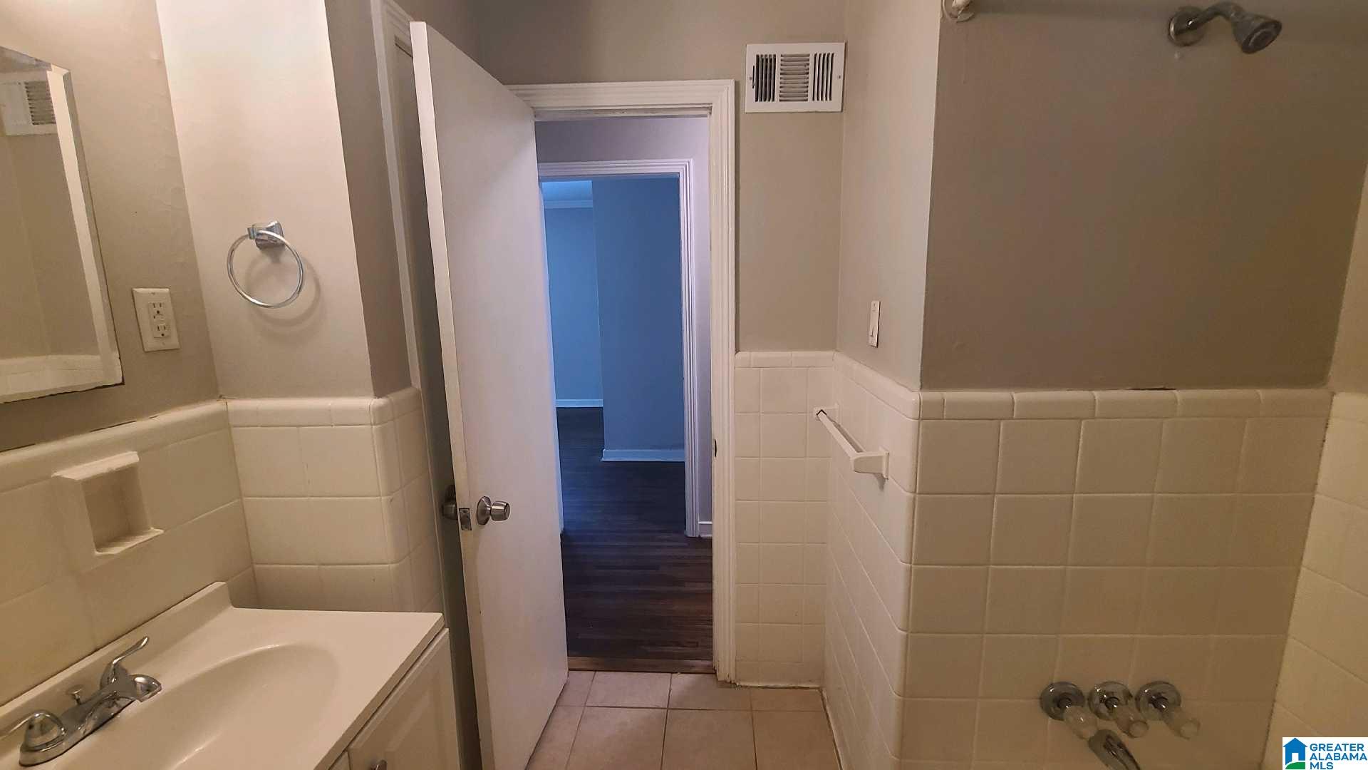 1525 Cresthill Road Birmingham, AL 35213 - Photo 10 of 13 Gallery Image 10