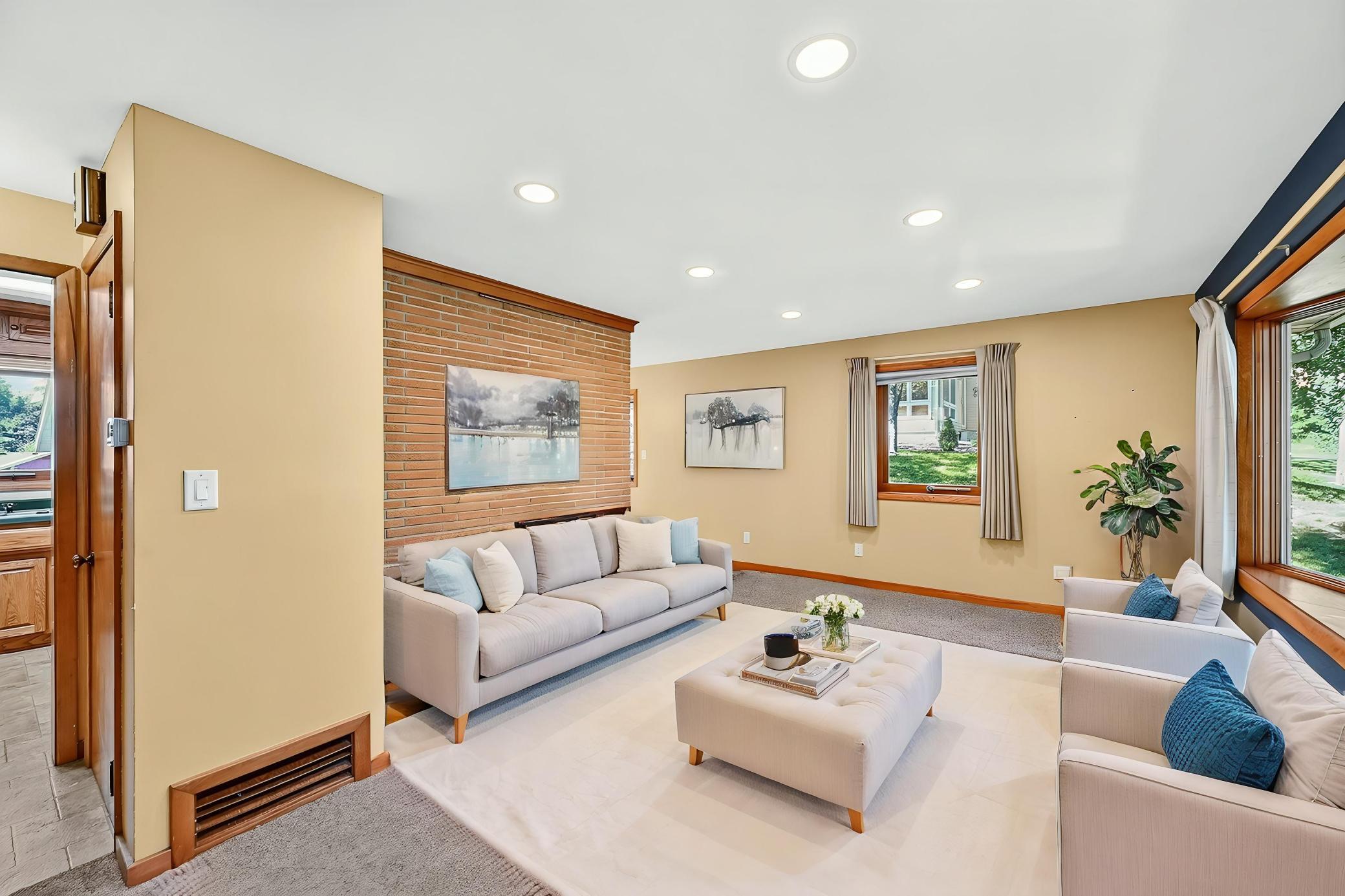 108 25th Street Southwest Rochester, MN 55902 - Photo 11 of 51 Gallery Image 11