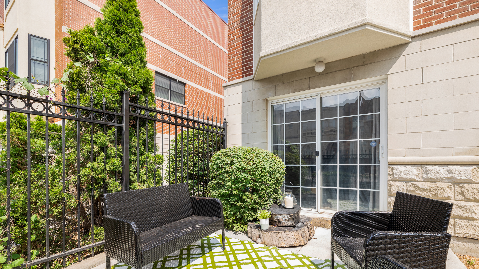 2320 West Adams Street, Unit 1 Chicago, IL 60612 - Photo 3 of 29