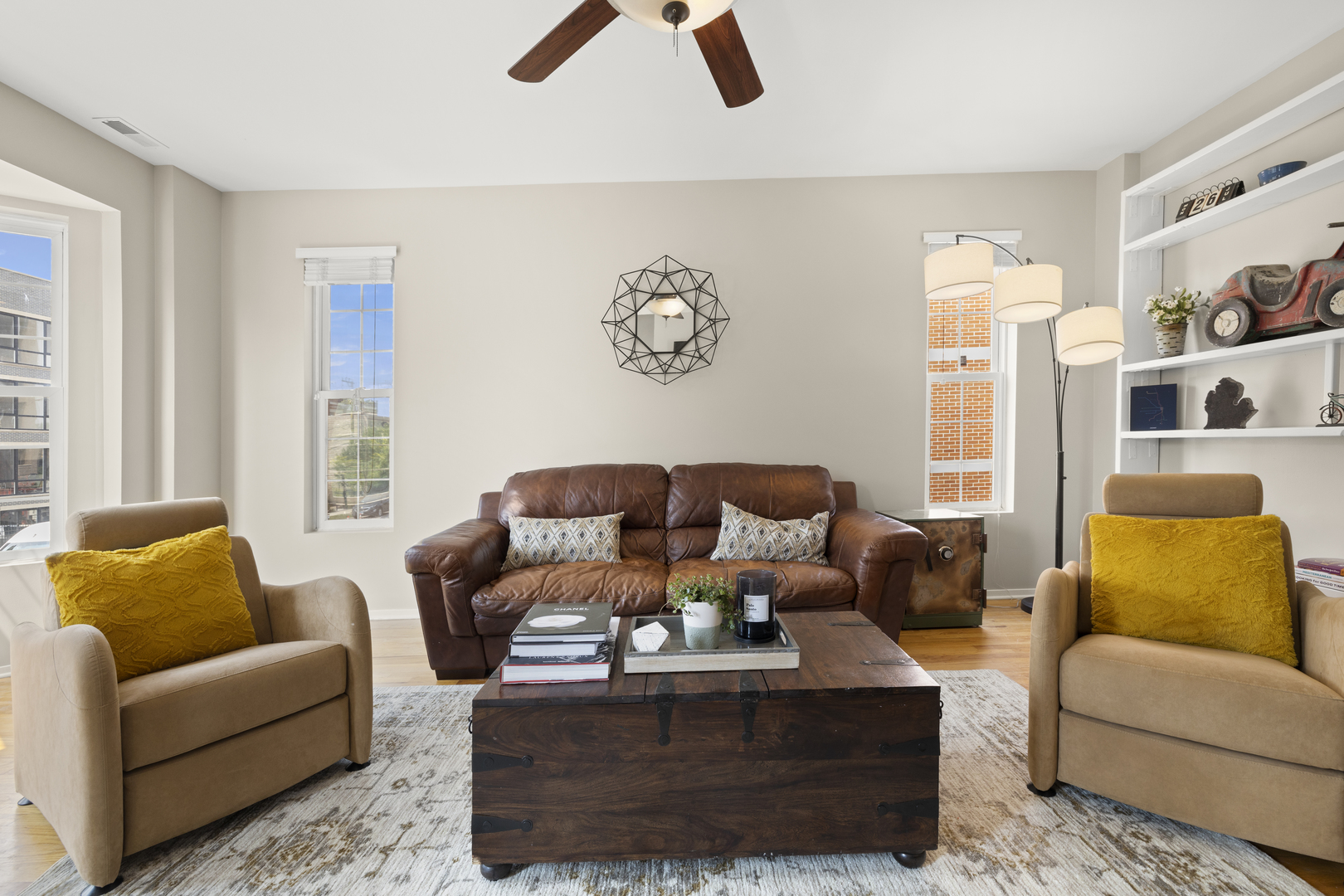 2320 West Adams Street, Unit 1 Chicago, IL 60612 - Photo 4 of 29