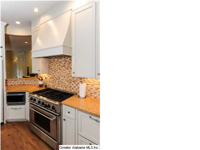 20 Woodhill Road Birmingham, AL 35213 - Photo 10 of 32