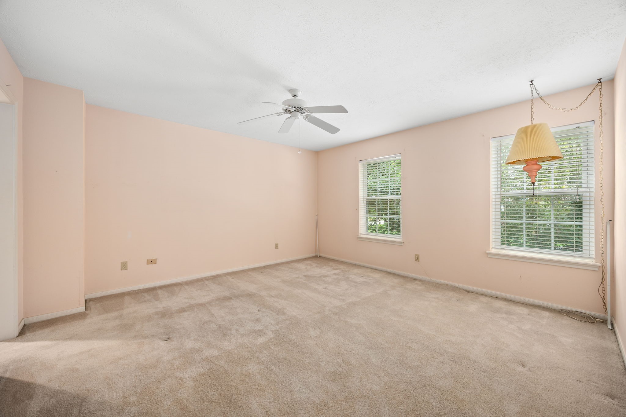 6623 Ampton Drive Spring, TX 77379 - Photo 27 of 45 Upstairs bedroom two is very spacious and large closet.
